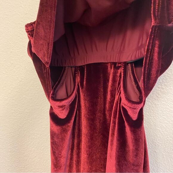 Revolution Tenth House Dance burgundy red velvet dress AS IT UNFOLDS RC24573 SA - Picture 6 of 11